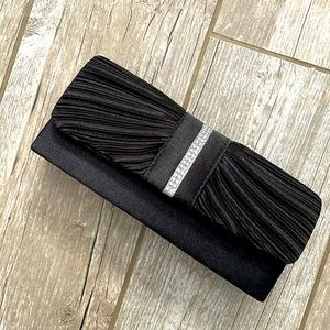 🎀 Bow Clutch 🎀